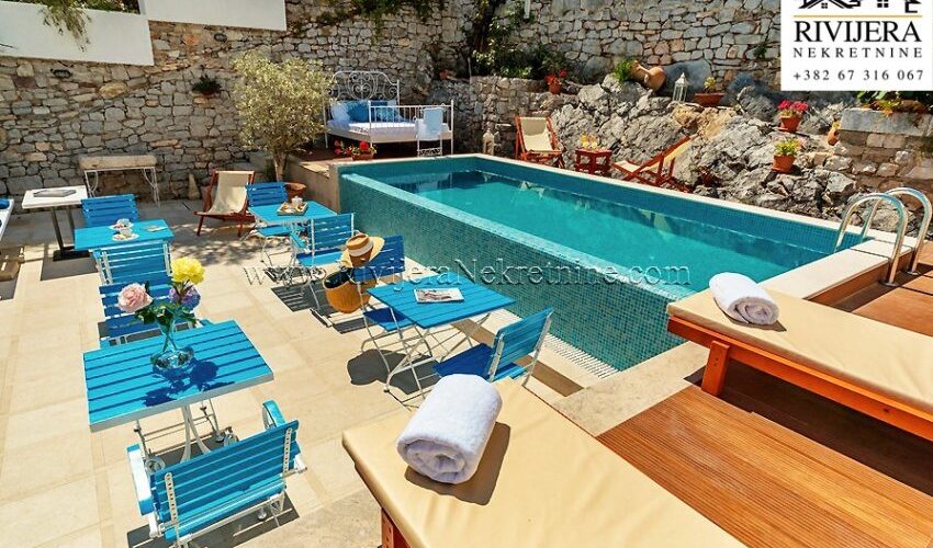 Rivijera_Nekretnine_Hotel_Herceg-Novi_Boka-bay-_Montenegro-8-850×570-1