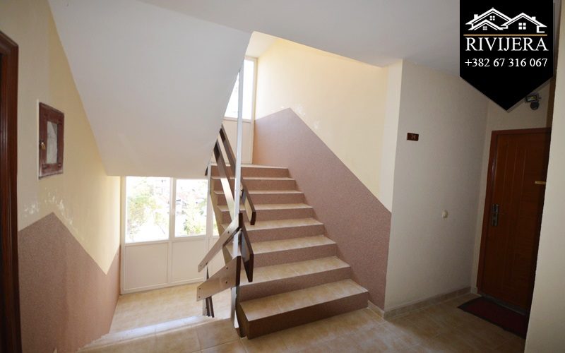 Excellent furnished two bedroom apartment Igalo