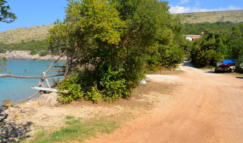Unurbanisiertes Grundstück erste Reihe zum Meer Kotor