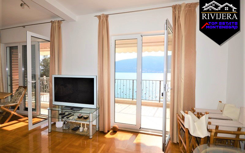 Good apartment on the promenade Herceg Novi