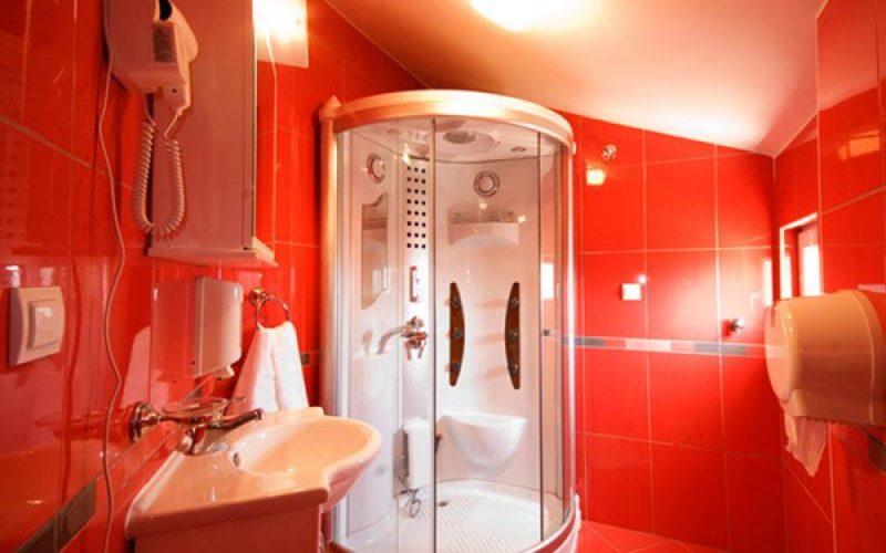hotel_bathroom_bijela_herceg_novi_top_estate_montenegro