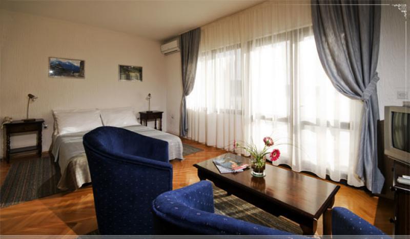 Exclusive house with apartments Herceg Novi