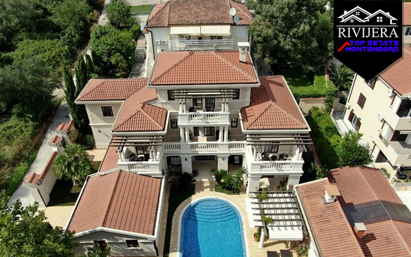neu_erbaute_villa_mit_privatsphare_und_herrlichem_blick_auf_das_meer_baosici_herceg_novi_top_immobilien_montenegro