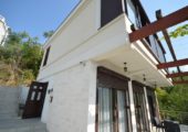 Atraktivna Kuća na prodaju Kamenari, Herceg Novi