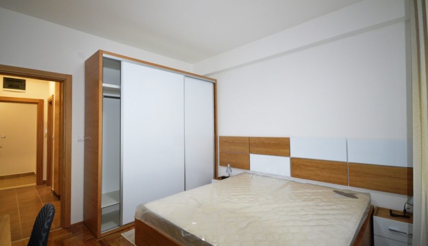 rn2380-quiet-apartment-bedroom-2