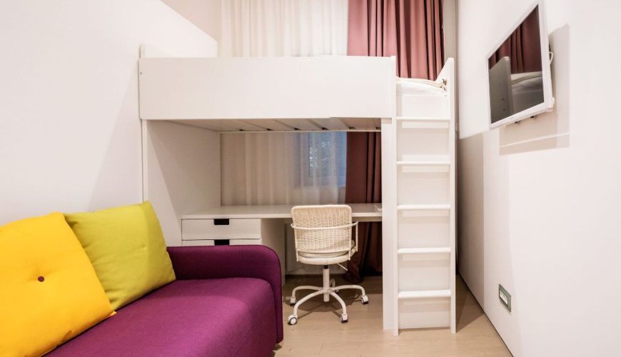 rn2384-luxury-apartment-bedroom-3