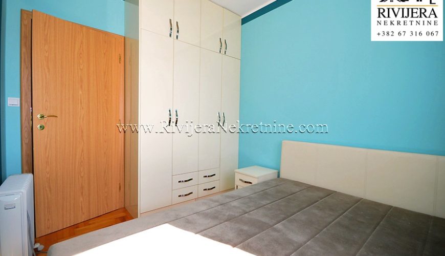 One bedroom apartment with sea view in Igalo, Herceg Novi