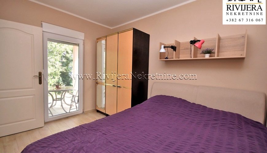 One bedroom apartment with garden Bijela Herceg Novi