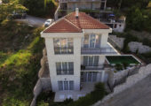 Atraktivna vila na prodaju u Budvi, Crna Gora
