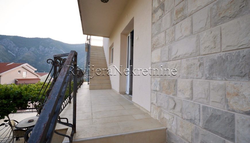 House for sale with pool Dobrota, Kotor