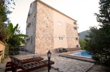 House for sale with pool Dobrota, Kotor